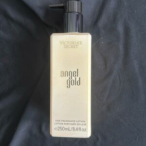 NWT VS Angel Gold Fragrance Lotion